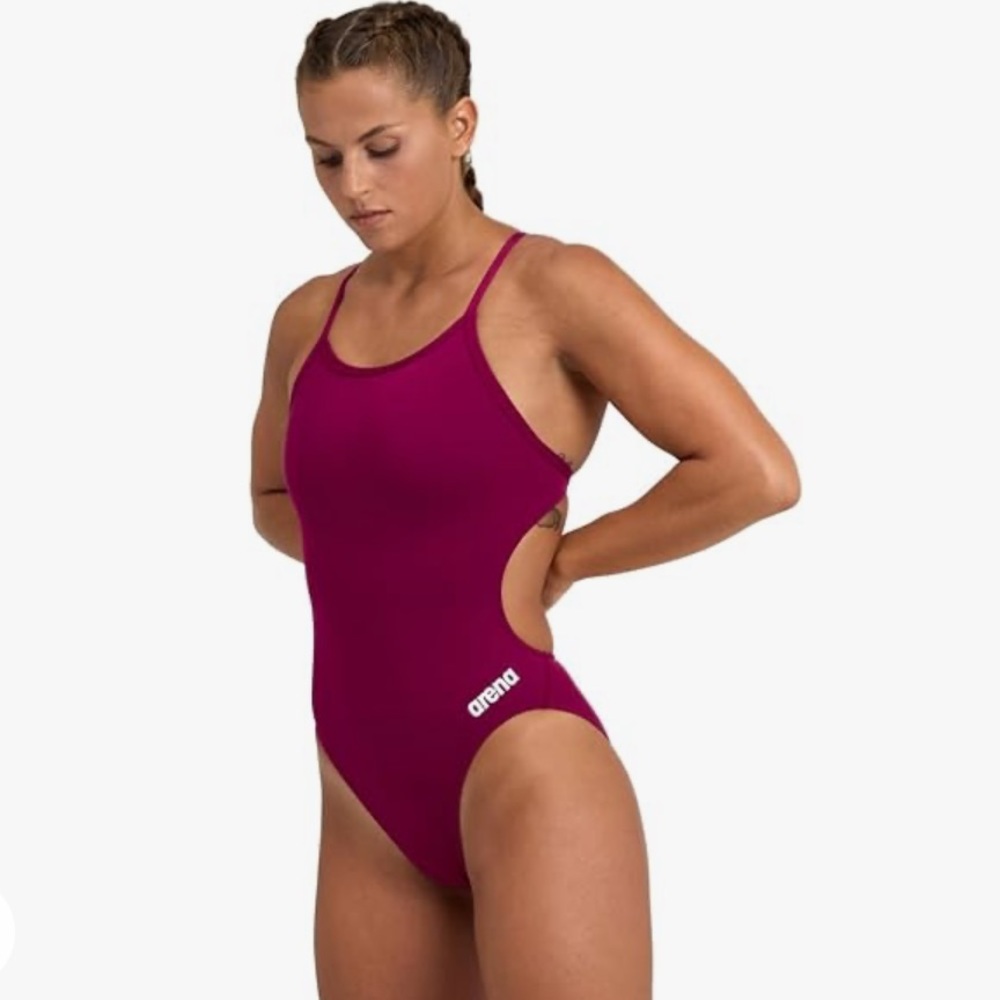 Arena Women's Swim Tech Open Back MaxLife One Piece Solid Team Swimsuit